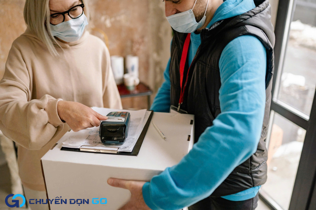 Kiểm tra tình trạng hàng hóa khi đến nơi
