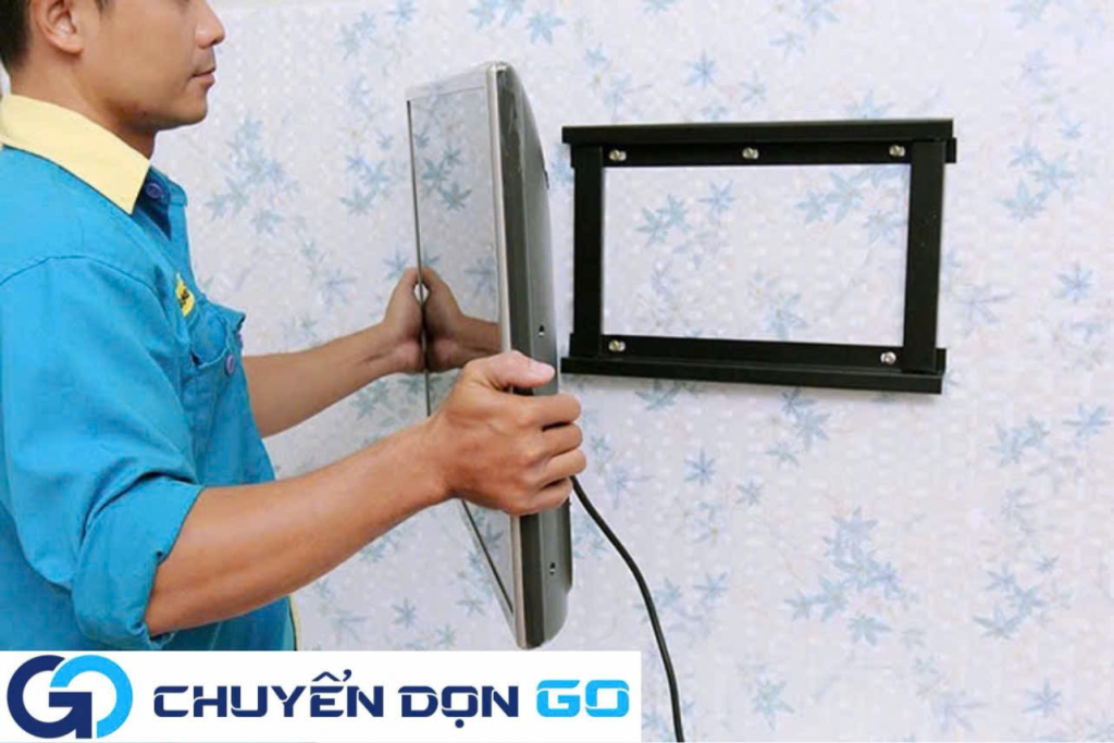 Chuẩn bị trước khi tháo tivi ra khỏi vị trí lắp đặt