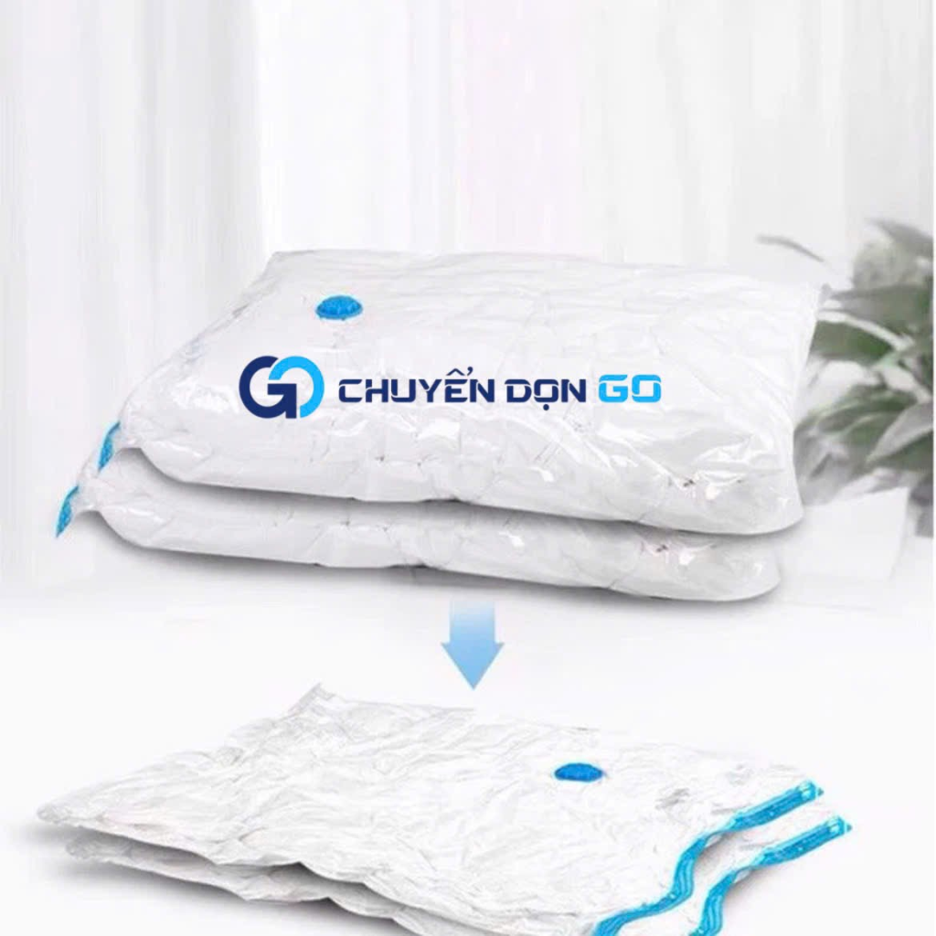 Dùng túi hút chân không cho chăn màn, quần áo