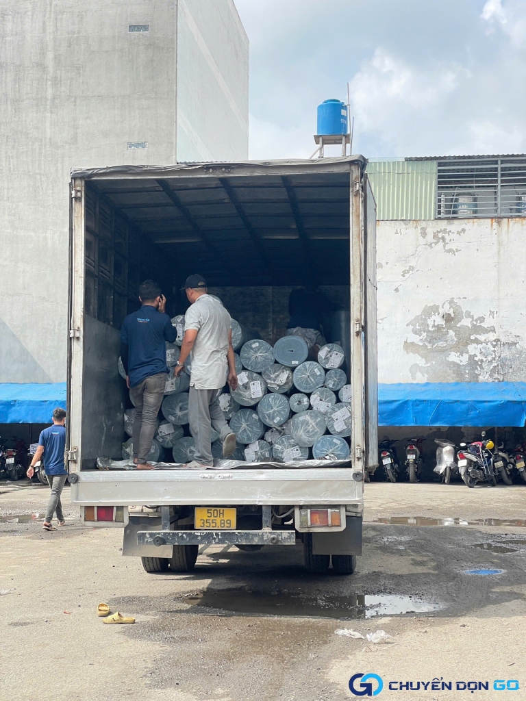Kết hợp thuê xe và bốc xếp để tối ưu công sức