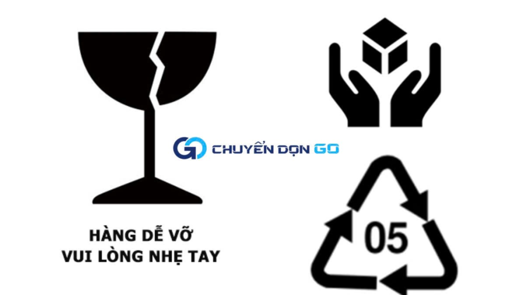 Dùng biểu tượng cảnh báo + chữ viết lớn