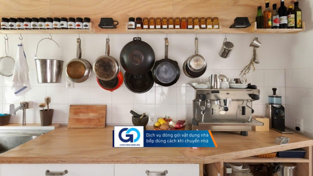 Dịch vụ đóng gói vật dụng nhà bếp đúng cách khi chuyển nhà