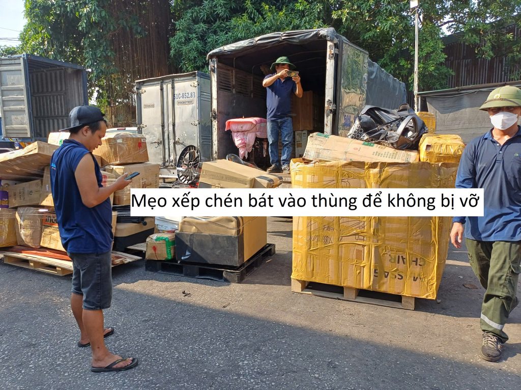 Mẹo xếp chén bát vào thùng để không bị vỡ