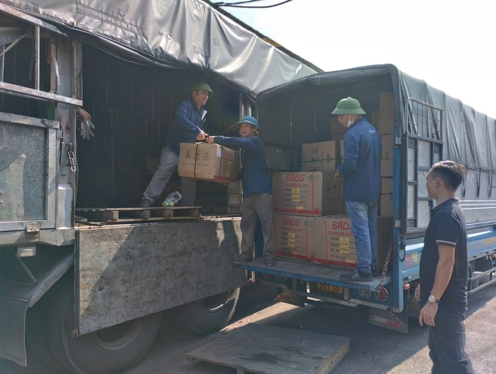 Nhận chuyển ngày nghỉ, ngoài giờ hành chính