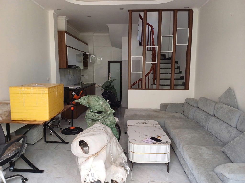 Thực hiện chuyển nhà và nghiệm thu