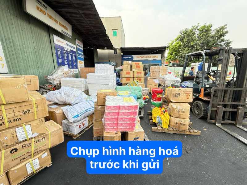 chụp hình hàng hóa trước khi gửi 