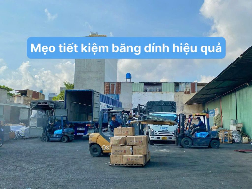 Dịch vụ dán băng dính chống bụi cho chuyển nhà