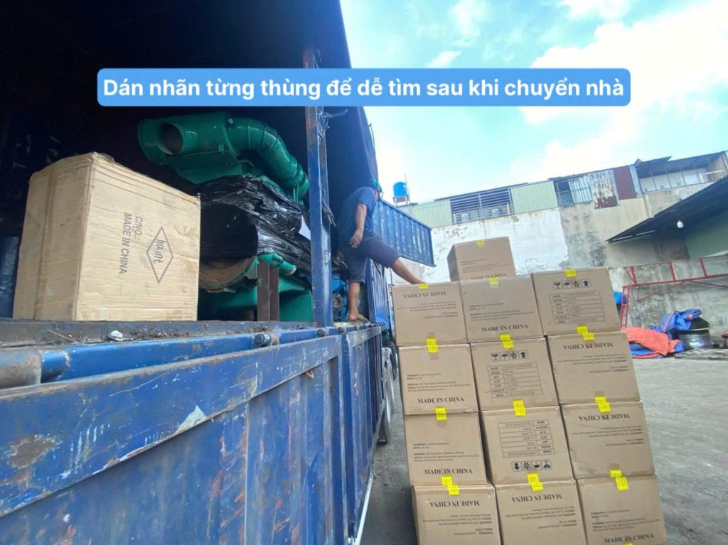 Dịch vụ dán nhãn từng thùng để dễ tìm sau khi chuyển nhà