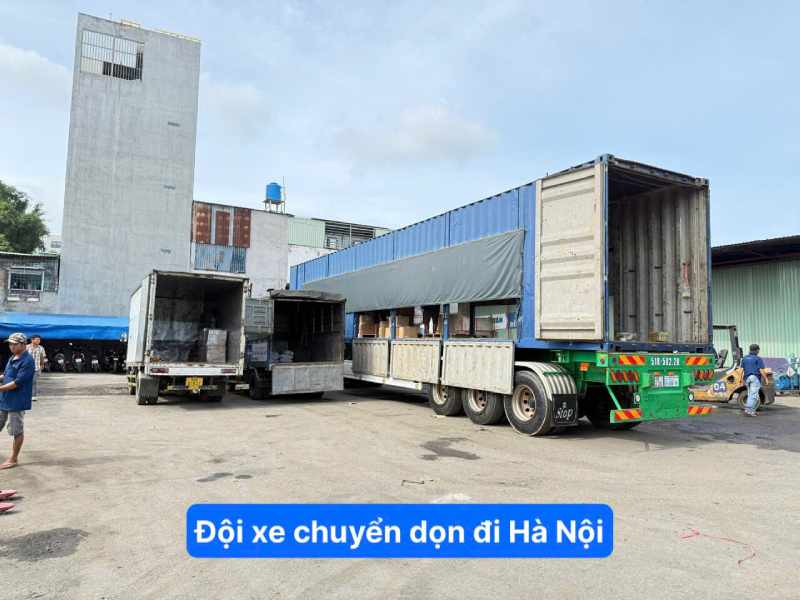 Đội xe chuyển dọn đi Hà Nội 