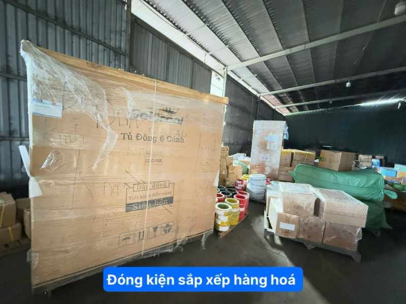 Đóng kiện sắp xếp hàng hóa