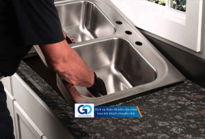Dịch vụ tháo dỡ bồn rửa chén inox khi khách chuyển nhà