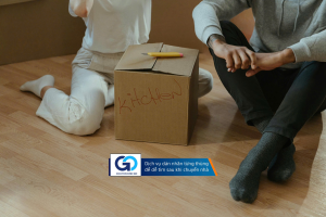 Dịch vụ dán nhãn từng thùng để dễ tìm sau khi chuyển nhà