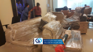 Dịch vụ quấn nilon chống trầy sofa khi chuyển nhà