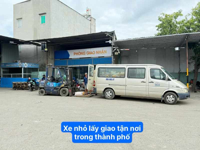Xe nhỏ lấy giao tận nơi trong thành phố