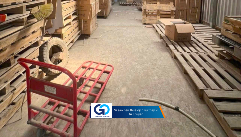 Vì sao nên thuê dịch vụ thay vì tự chuyển
