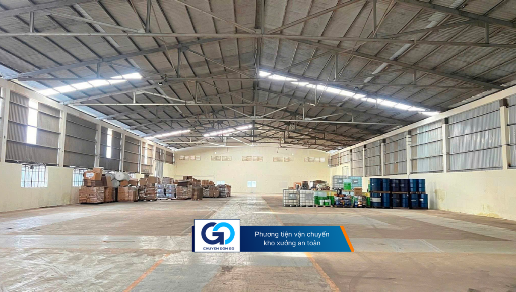 Phương tiện vận chuyển kho xưởng an toàn