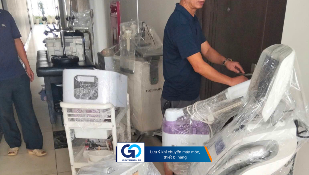 Lưu ý khi chuyển máy móc, thiết bị nặng