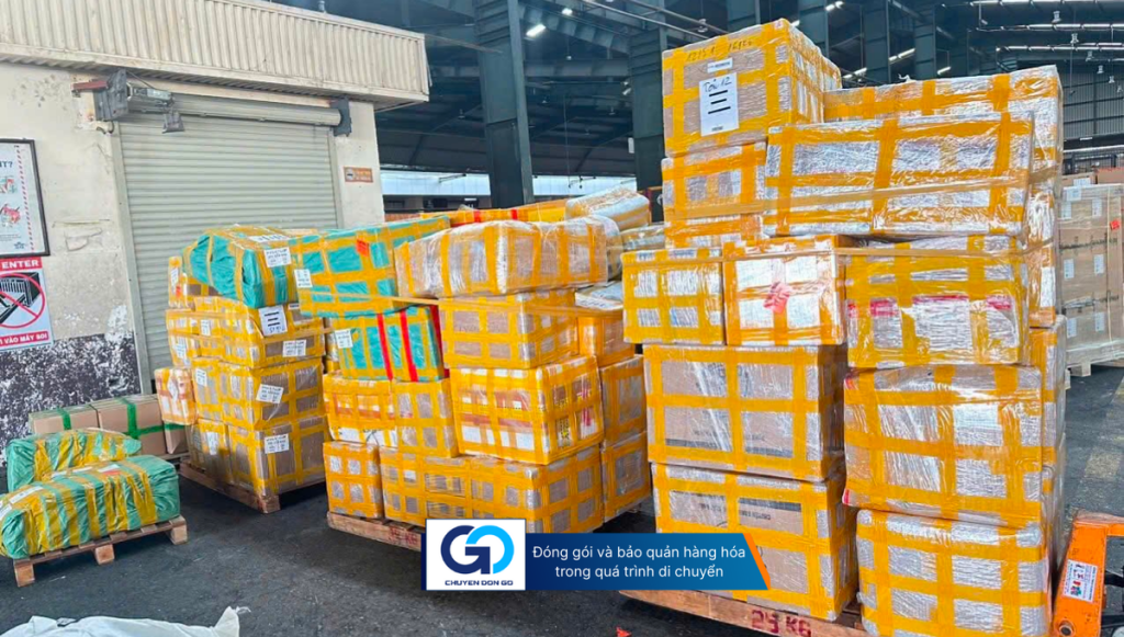 Đóng gói và bảo quản hàng hóa trong quá trình di chuyển