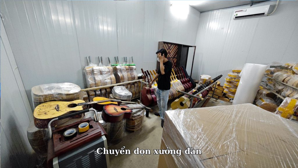 Chuyển dọn xưởng đàn