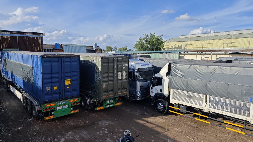 Phương tiện vận chuyển chuyên dụng trong chuyển văn phòng