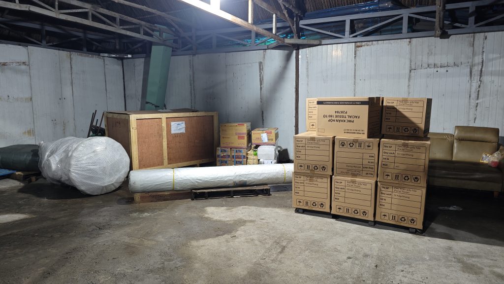 Tháo lắp đóng gói hàng hoá