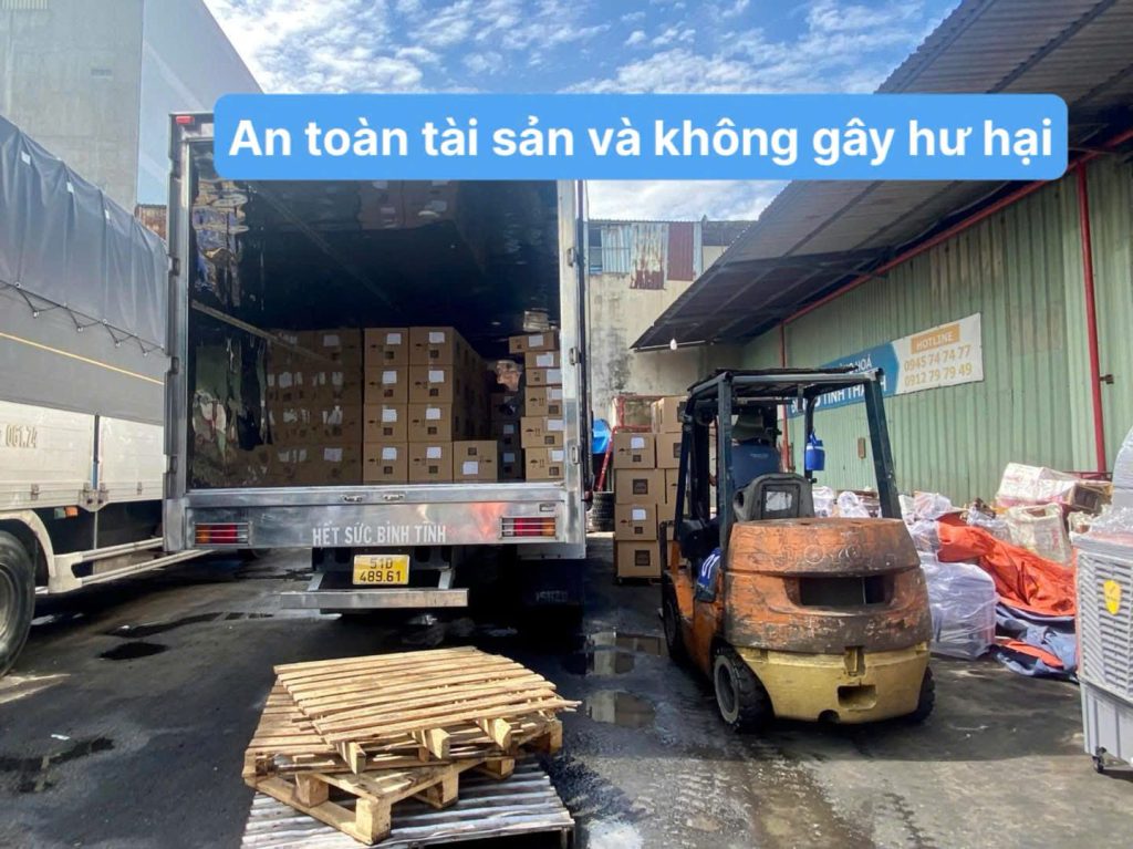 Chuyển kho xưởng tại Phường Long Phước