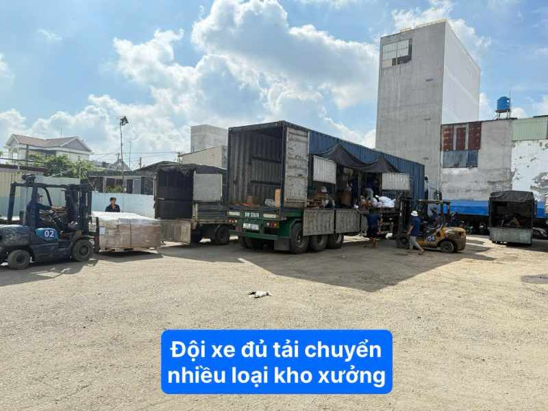 Đội xe đủ tải chuyển nhiều loại kho xưởng 