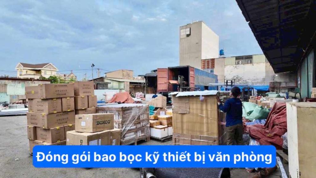 Đóng gói bao bọc kỹ thiết bị văn phòng 