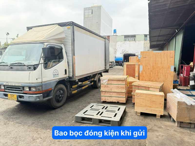 Đóng kiện bao bọc hàng 