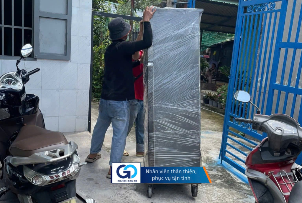 Nhân viên thân thiện, phục vụ tận tình