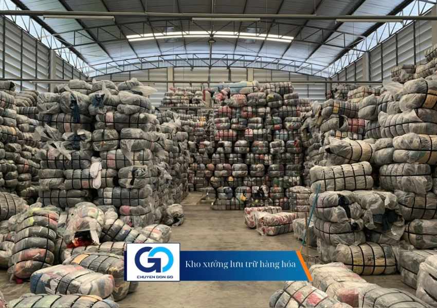 Kho xưởng lưu trữ hàng hóa