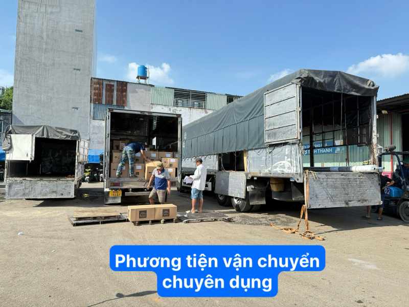 Phương tiện vận chuyển chuyên dụng 